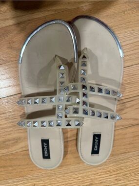 DKNY Ivory Slide Sandals with Silver Pyramid Studs